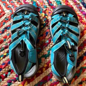 KEEN Whisper Newport H2 Women’s Size 9 / EU 40